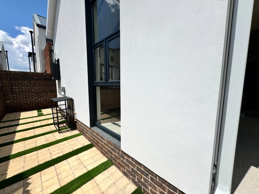 3 Bedroom Property for Sale in Helderzicht Eco Estate North West